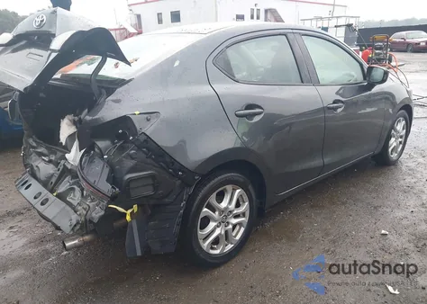 2017 Toyota Yaris Ia z USA, uszkodzony, nr VIN 3MYDLBYV1HY160458